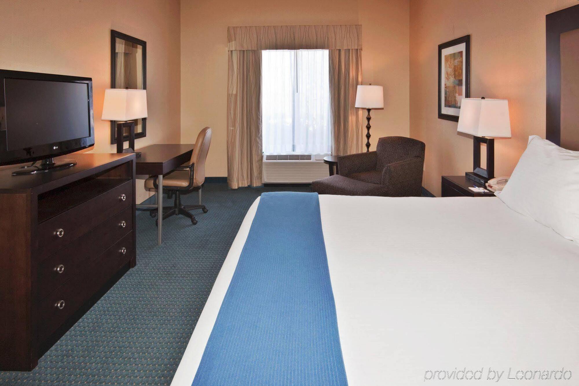 Holiday Inn Express & Suites Detroit - Novi, An Ihg Hotel Kültér fotó